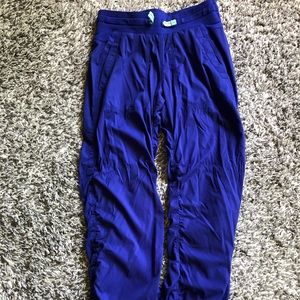 Ivivva purple tapered bottoms (size girls 14)